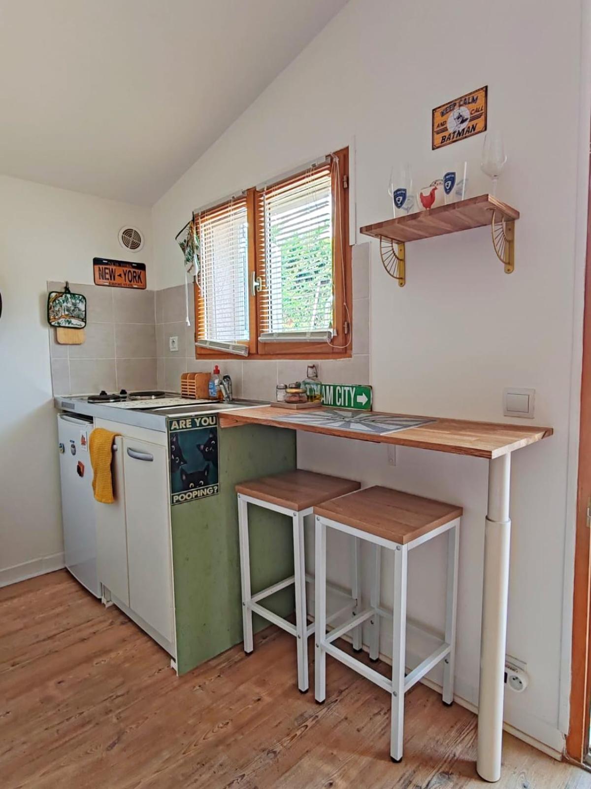 Casa Davia. Studio Independant Meuble. Фуріані Екстер'єр фото